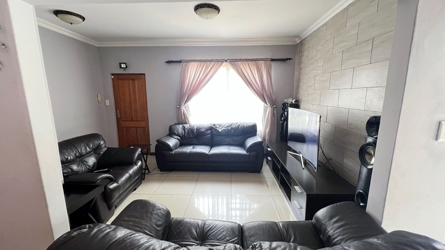 3 Bedroom Property for Sale in Langenhovenpark Free State